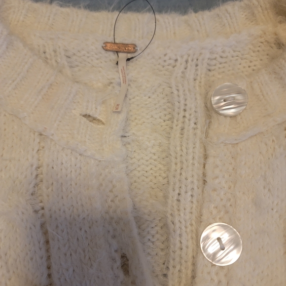 Free People cashmere sweater - Picture 2 of 7